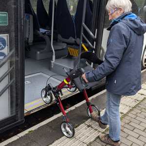 Buseinstieg mit Rollator